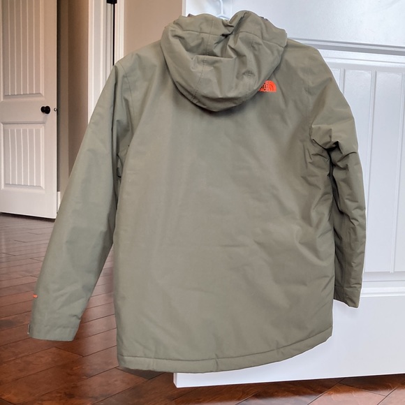 North Face - Youth Jacket - Picture 2 of 8